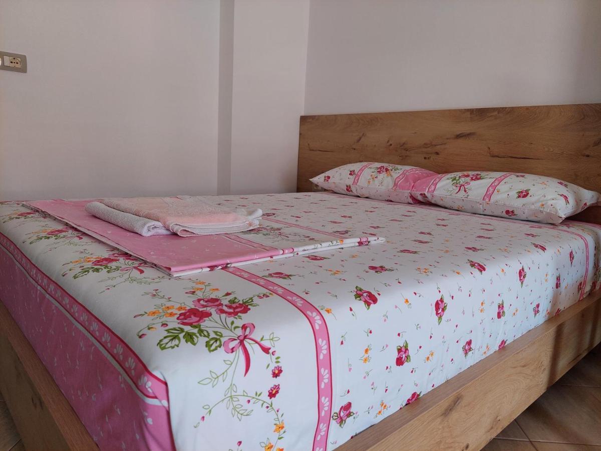Villa Mihal Apartments Ksamil Esterno foto