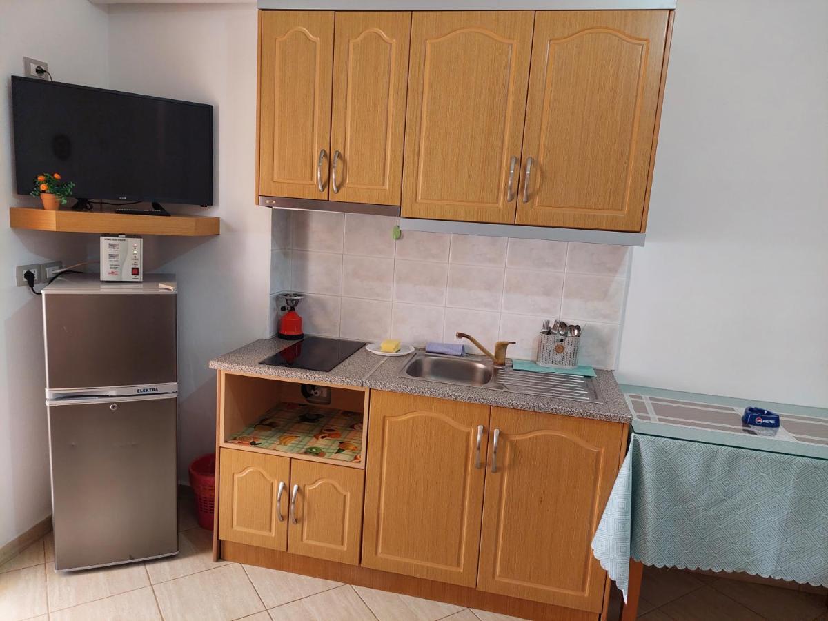 Villa Mihal Apartments Ksamil Esterno foto