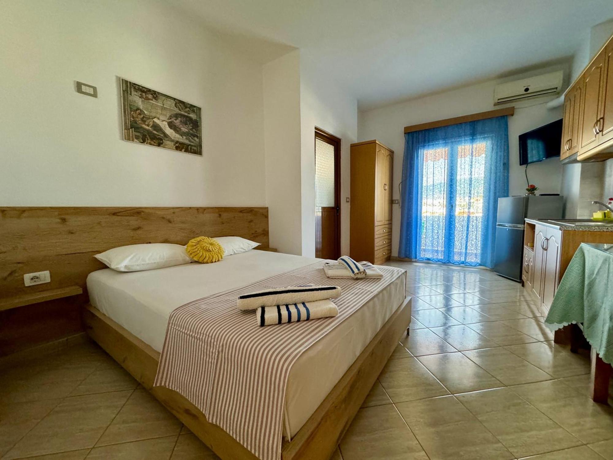 Villa Mihal Apartments Ksamil Esterno foto