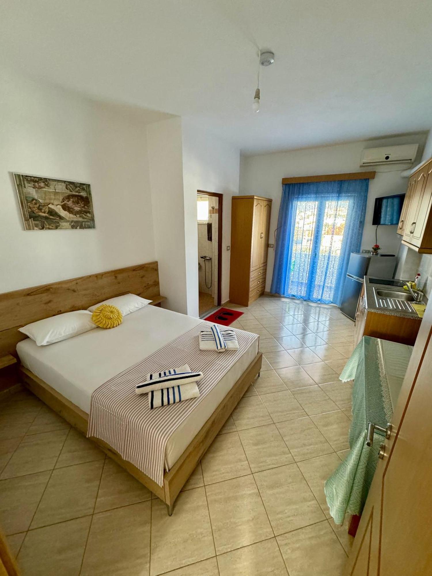 Villa Mihal Apartments Ksamil Esterno foto