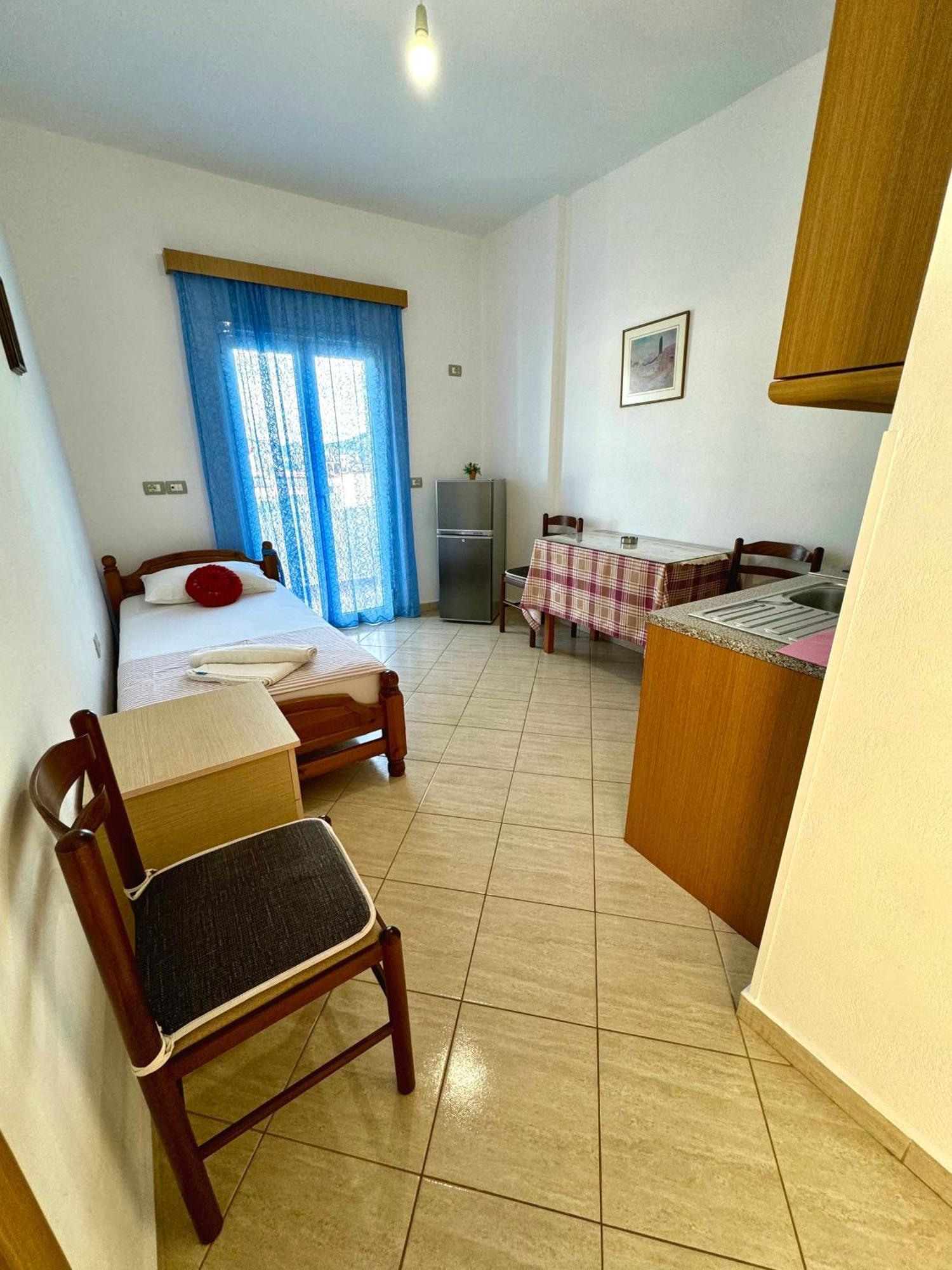 Villa Mihal Apartments Ksamil Esterno foto
