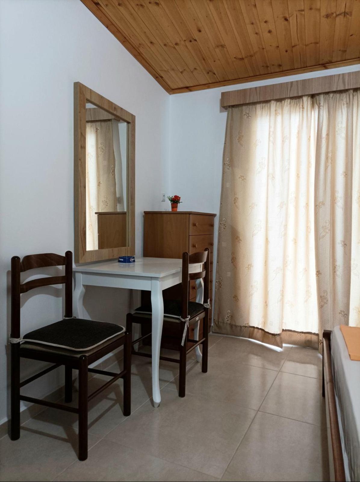 Villa Mihal Apartments Ksamil Esterno foto